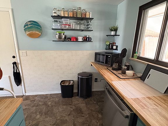 4th image of 5361 Shoshone St