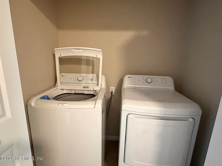 4019 Pine Hill Point — Photo 12