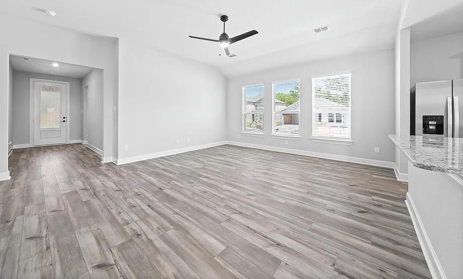 4 bed, 1801 sqft, $2,250 — Photo 4