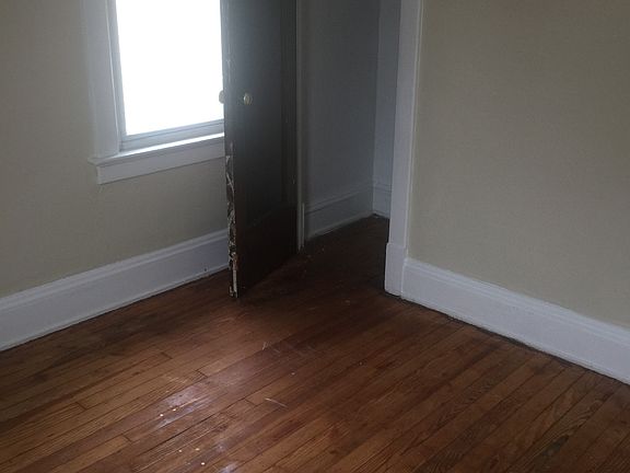 5th image of 11325 Scottwood Ave