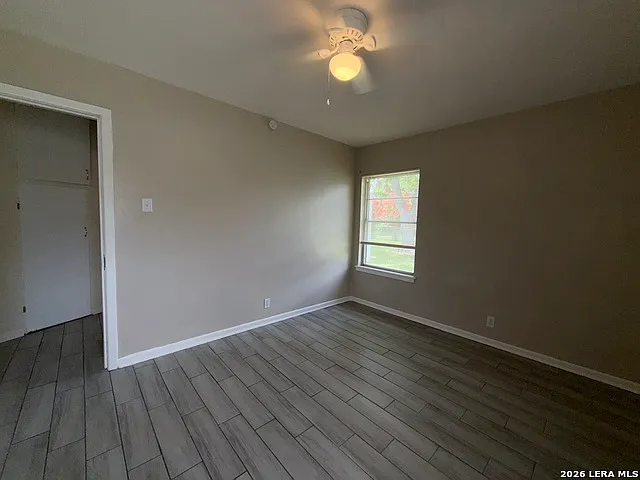 4519 Creekmoor Dr — Photo 9