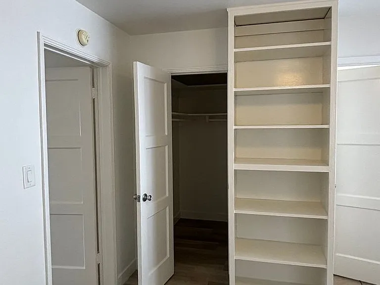 915 Freeman Ave. — Photo 12