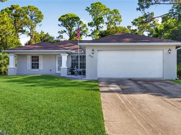 2902 49th St W, Lehigh Acres, FL 33971