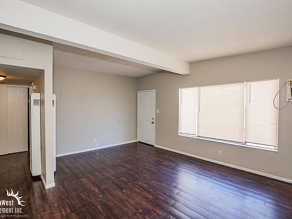 4th image of 3669 Waikiki Ave
