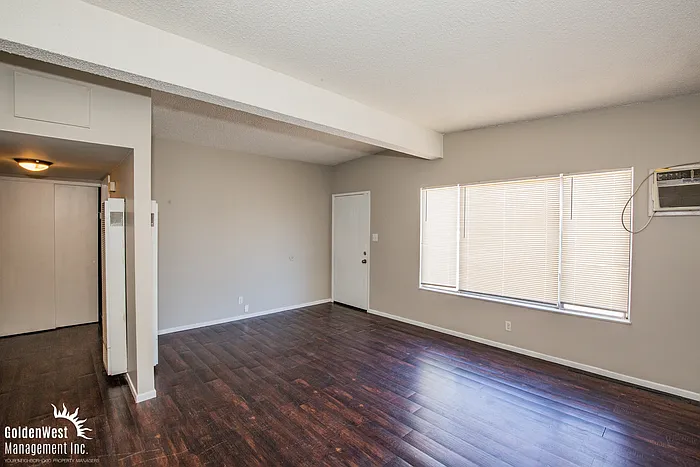 3669 Waikiki Ave — Photo 4