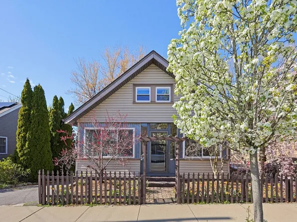 73 Taylor St, Malden, MA 02148