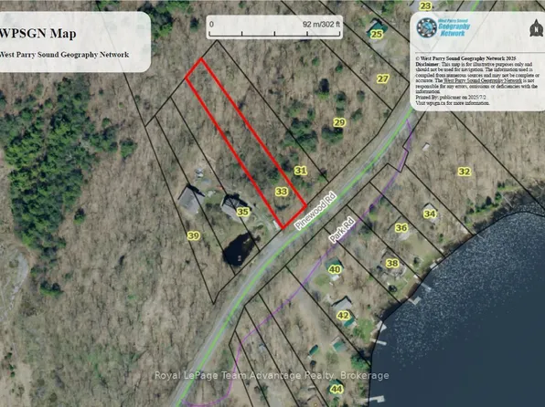 33 Pinewood Rd, McDougall, ON P2A 2W7