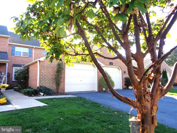 118 Langley Sq, Lancaster, PA 17603