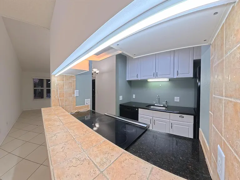 2319 N Congress Ave #28 — Photo 35