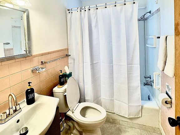 4th image of 1064 Glenhill Rd