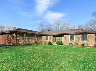 3278 Middlesax Dr, Long Grove, IL 60047