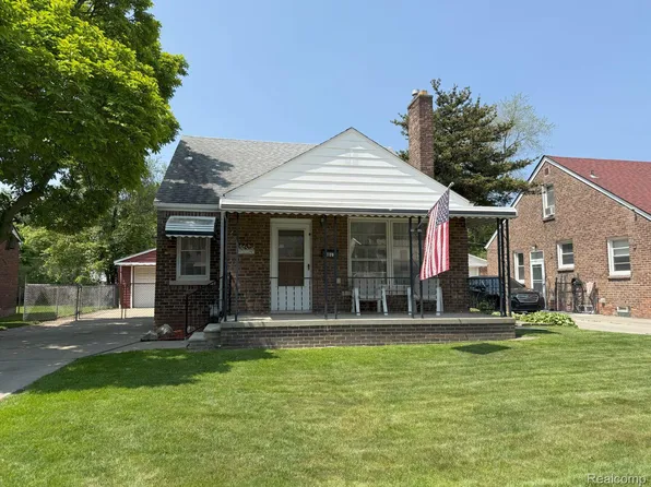 4017 Woodworth St, Dearborn, MI 48126