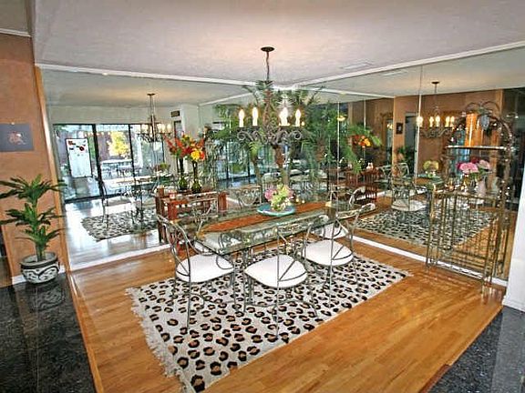 3rd image of 6043 Clear Bay Dr