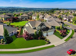 26 Mount Rainier Loop E, Bonney Lake, WA 98391
