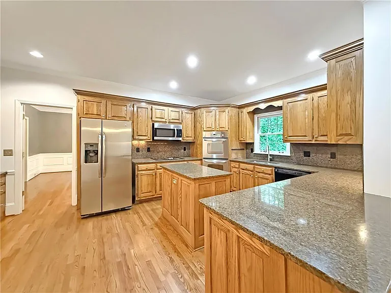 725 Mount Oglethorpe Trl — Photo 9