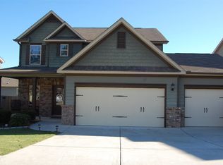 1005 Donington Cir, Lawrenceville, GA