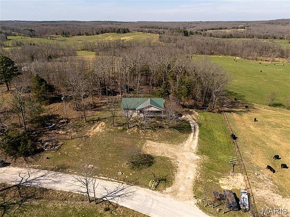 3rd image of 20305 Pigeon Creek Rd