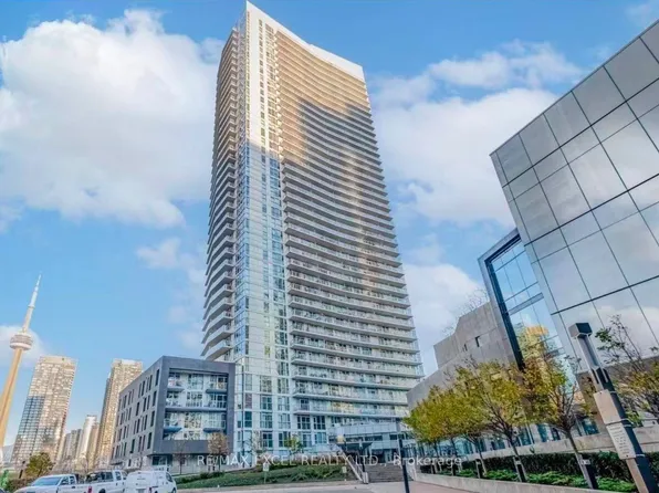 75 Queens Wharf Rd, Toronto, ON