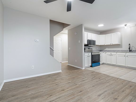 4th image of 829 N Oakland Ave #1