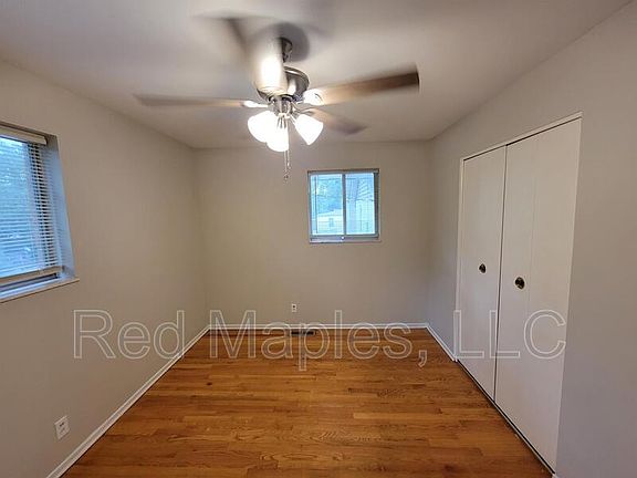5th image of 3222B Airway Ave