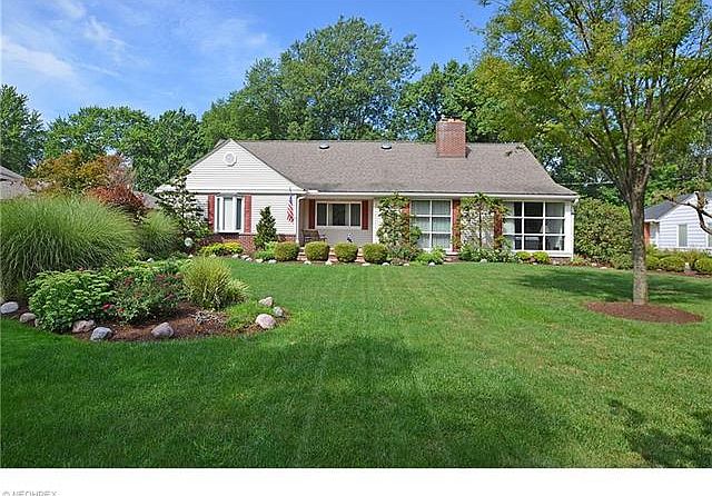 1st image of 1382 W Melrose Dr