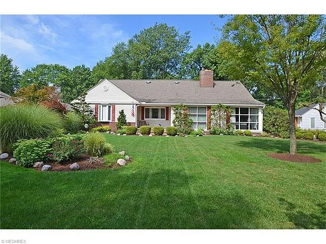 1382 W Melrose Dr photo 1