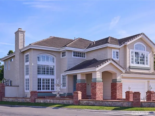 18662 Jockey Cir, Huntington Beach, CA 92648