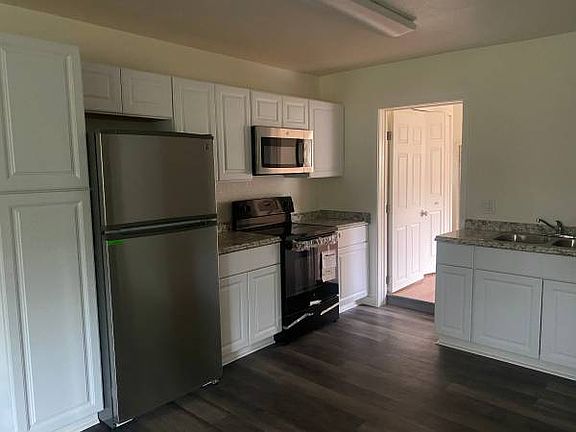 3rd image of 14433 Rios Canyon Rd