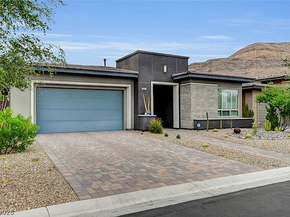 3rd image of 6803 Regency Crest Ave