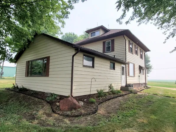 2182 Peek Home Rd, Dixon, IL 61021