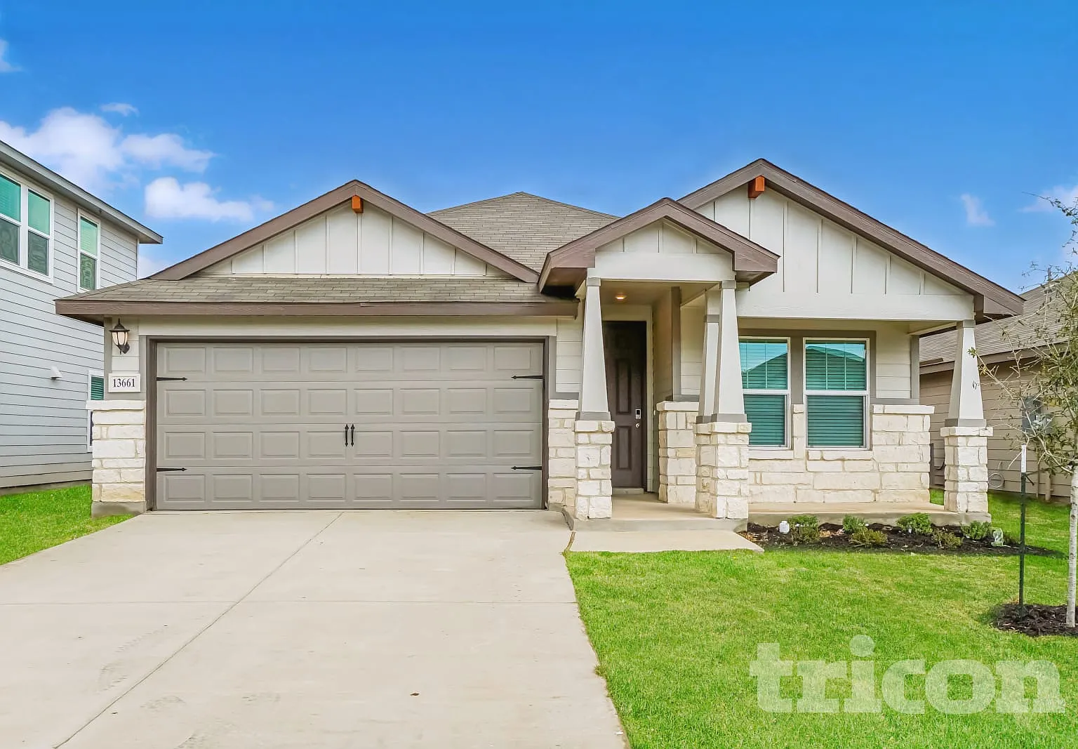 13661 Paxton Boulevard St. Hedwig TX — Photo 1