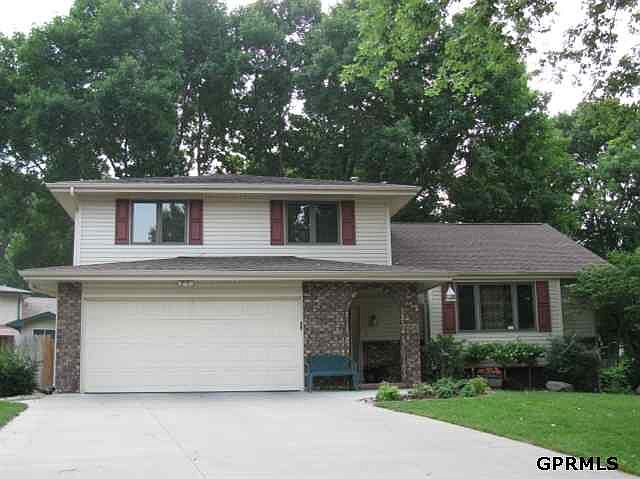 1st image of 5711 S 152nd Cir