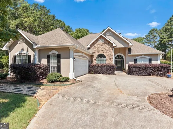 207 Riverbrook Ct, McDonough, GA 30252