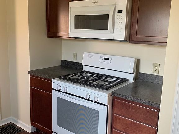 3rd image of 701 North Ave