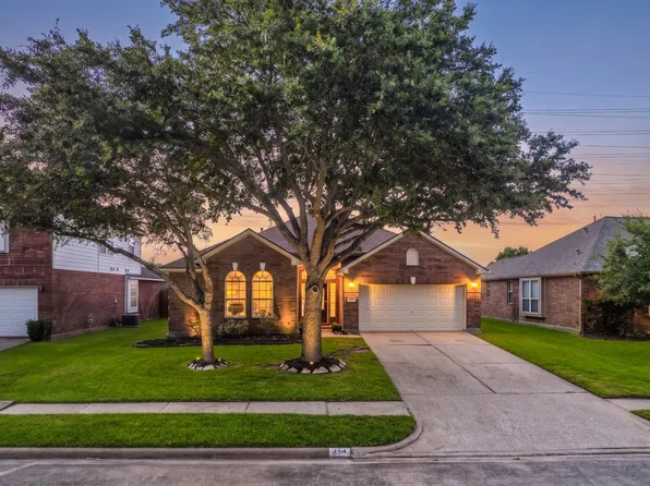 525 Lockland Ln, League City, TX 77573