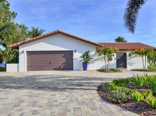 2010 Kansas Ave NE, Saint Petersburg, FL 33703