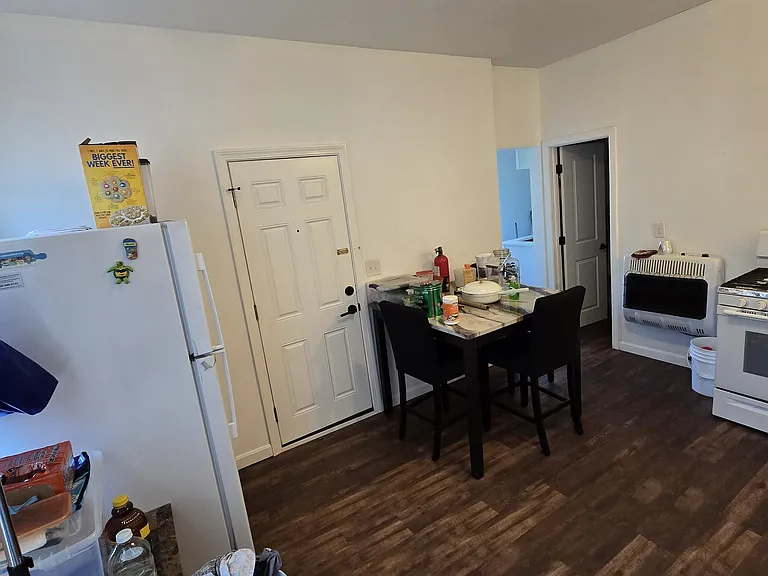 38 Fox St #3 — Photo 14
