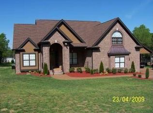 132 Pope Dr, La Vergne, TN 37086