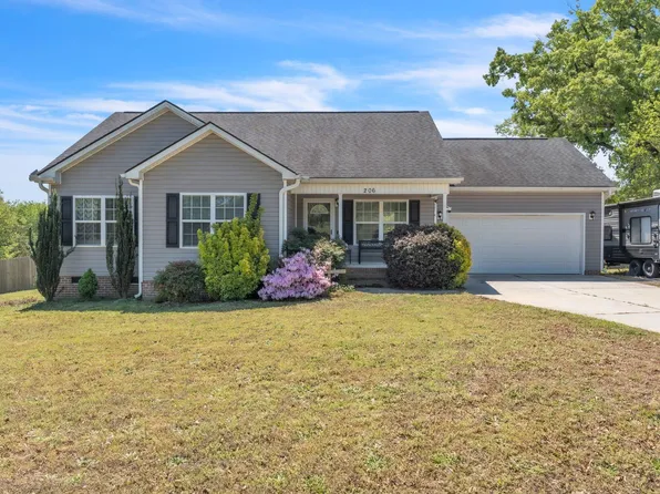 206 Destiny Dr, Gray Court, SC 29645