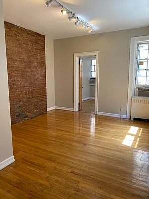 Rented by Dab Hold Corp | media 26