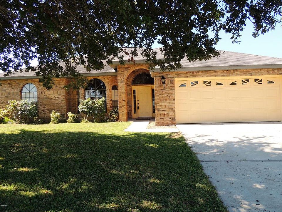 1st image of 170 Palm Cir