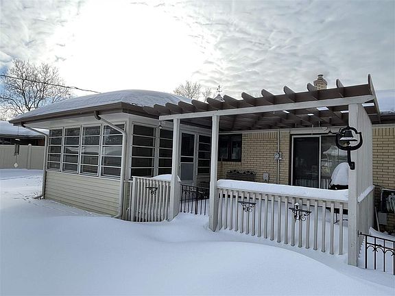 5th image of 1817 Wedel Ave