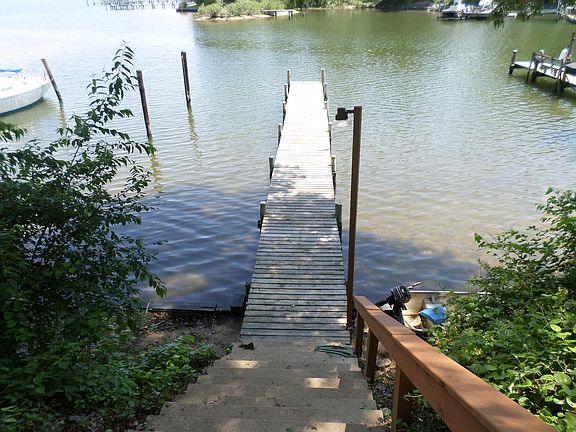 4th image of 8172 Forest Glen Dr