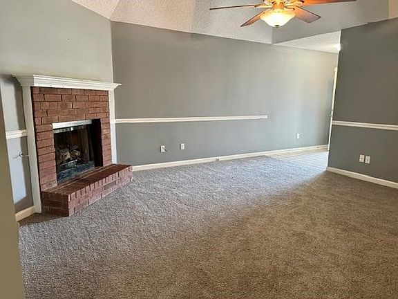 3rd image of 9595 Chi Chi Ln