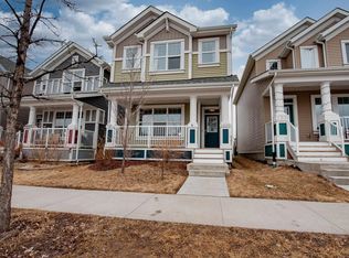 2327 84th St SW, Edmonton, AB T6X 2G1