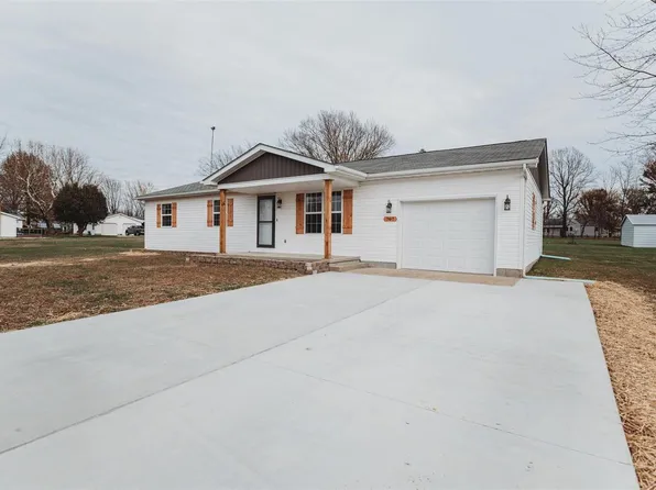 707 S Tebbets Ave, Belle, MO 65013