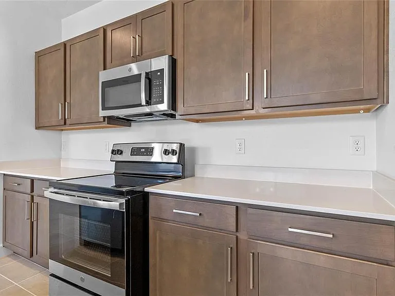 1345 Captiva Cv — Photo 11
