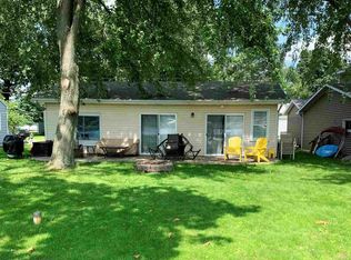 1446 E 720 S, Wolcottville, IN 46795