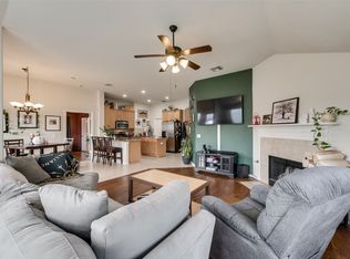 8232 Grayson Way, Watauga, TX 76148