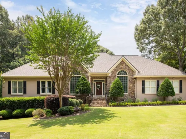 1540 Winding Creek Cir, Snellville, GA 30078